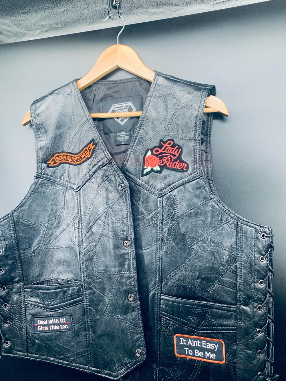 Diamond Plate Women’s Black Genuine Leather Motorcycle Vest